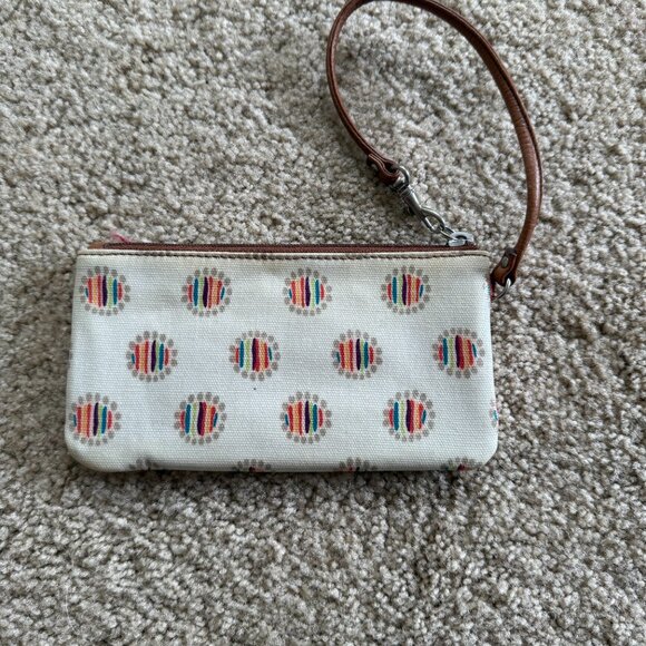 FOSSIL Wallet. NEW no tags. Wallet with zipper. Compartments inside. NICE Womens - Picture 2 of 4